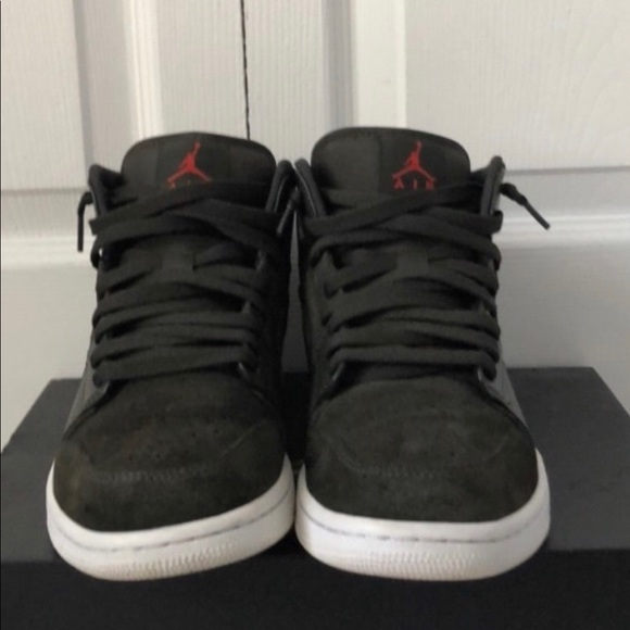 Jordan shoes - Picture 2 of 5